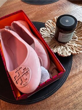 Tory Burch Light Pink Patent Leather Logo Ballet Flats